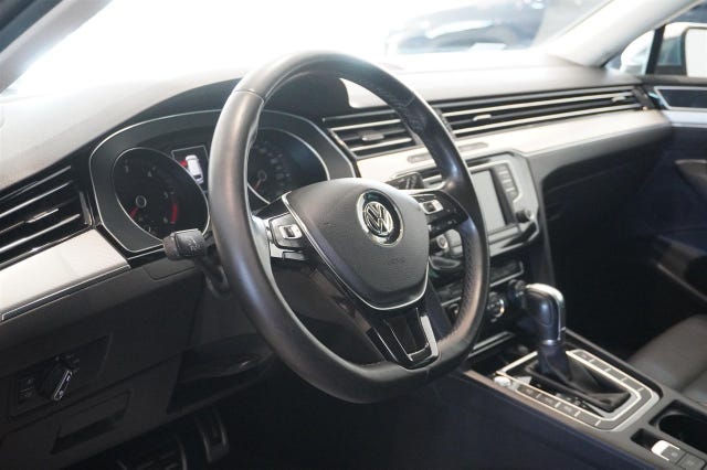 Volkswagen Passat Alltrack 2017 – bild 2