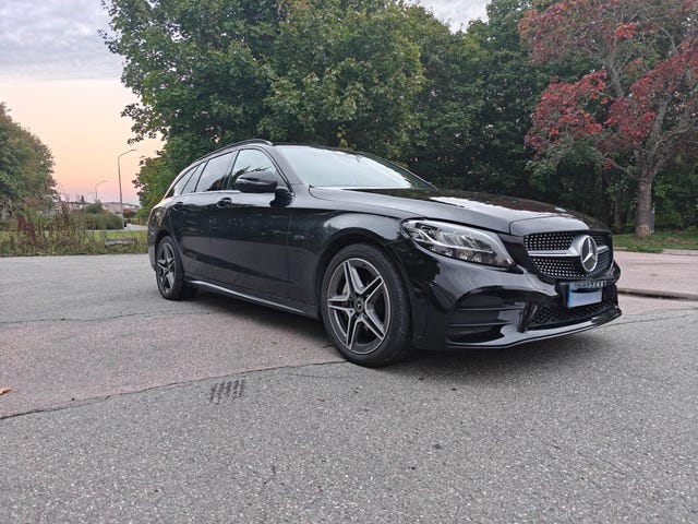 Mercedes-Benz C300 2021