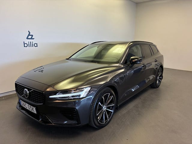 Volvo V60 2025
