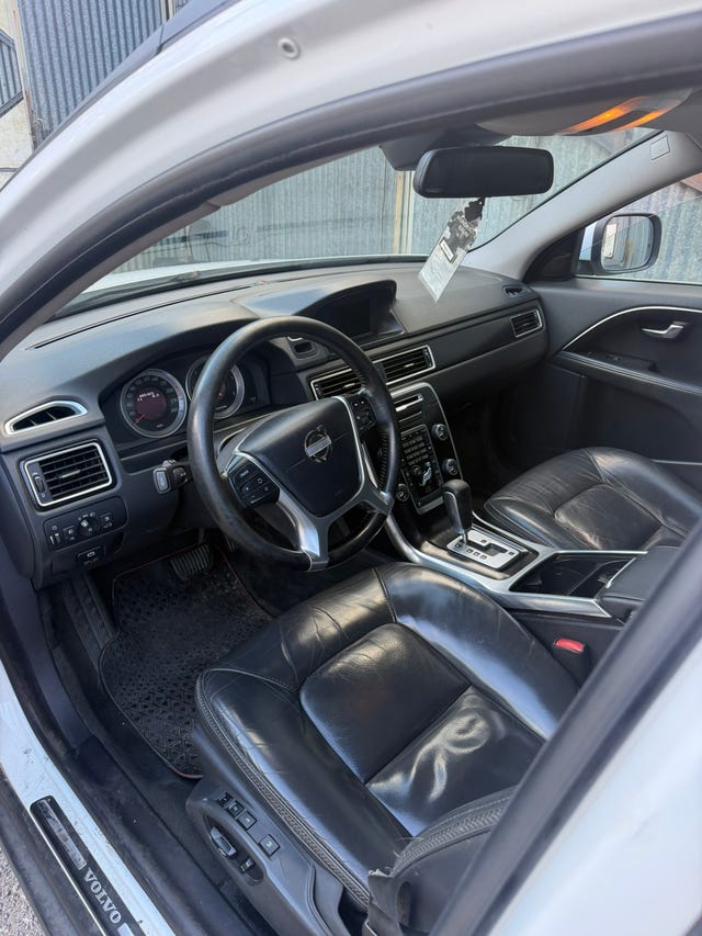 Volvo XC70 2012