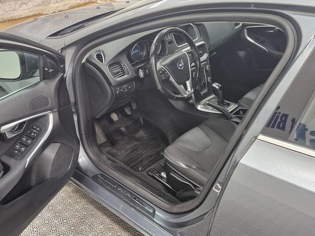 Volvo V40 2016 – bild 2