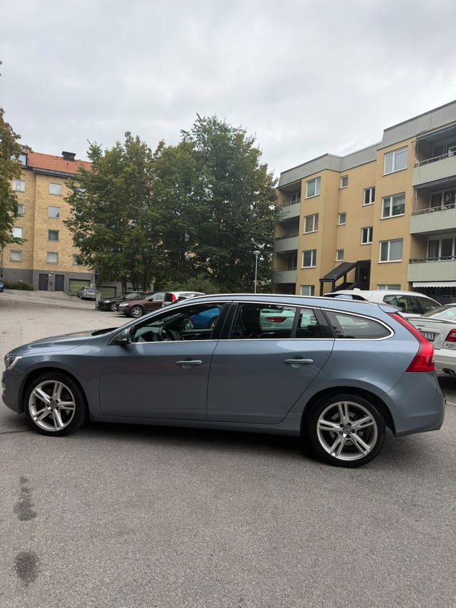 Volvo V60 2018 – bild 2
