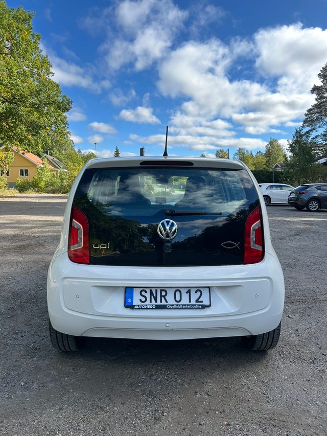 Volkswagen UP! 2015