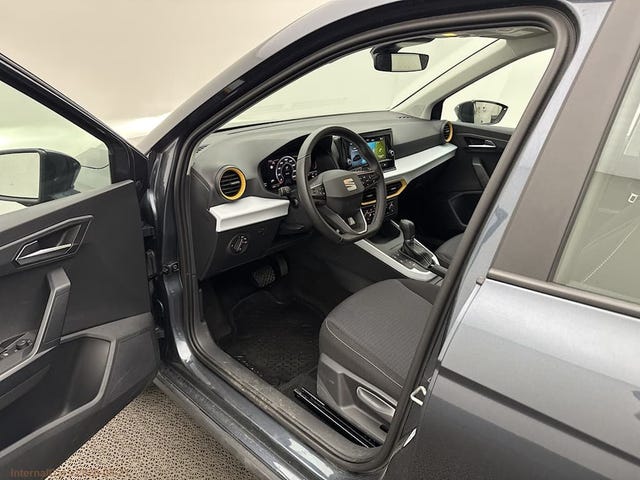 Seat Arona 2025 – bild 4