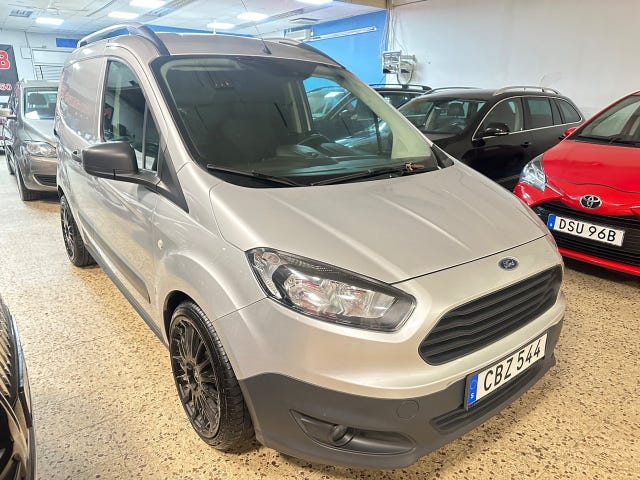 Ford Transit Courier 2016