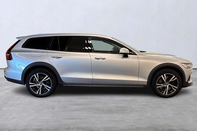 Volvo V60 Cross Country 2020 – bild 3