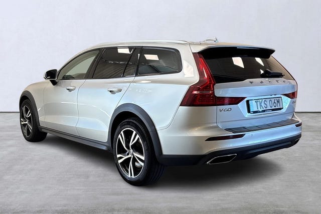 Volvo V60 Cross Country 2020 – bild 4