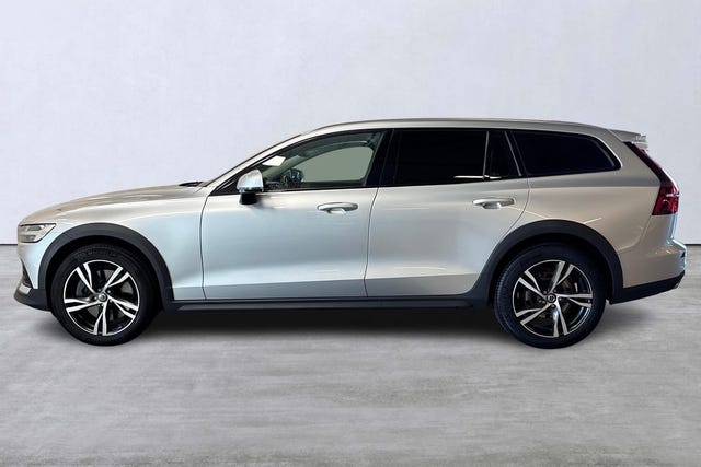 Volvo V60 Cross Country 2020 – bild 2
