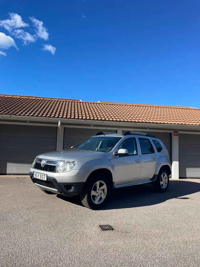 Dacia Duster 2011