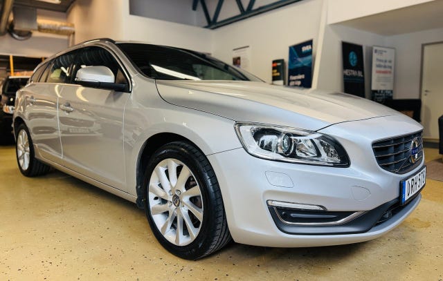 Volvo V60 2015