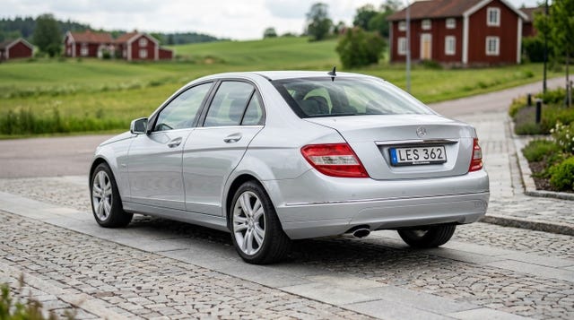 Mercedes-Benz C180 2011