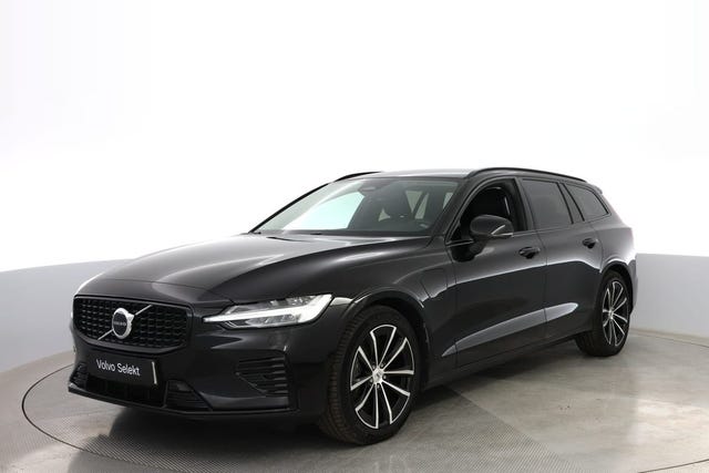 Volvo V60 2025