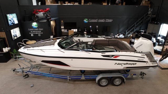NORDKAPP 720 NOBLESSE MERCURY 250 INK TRAILER