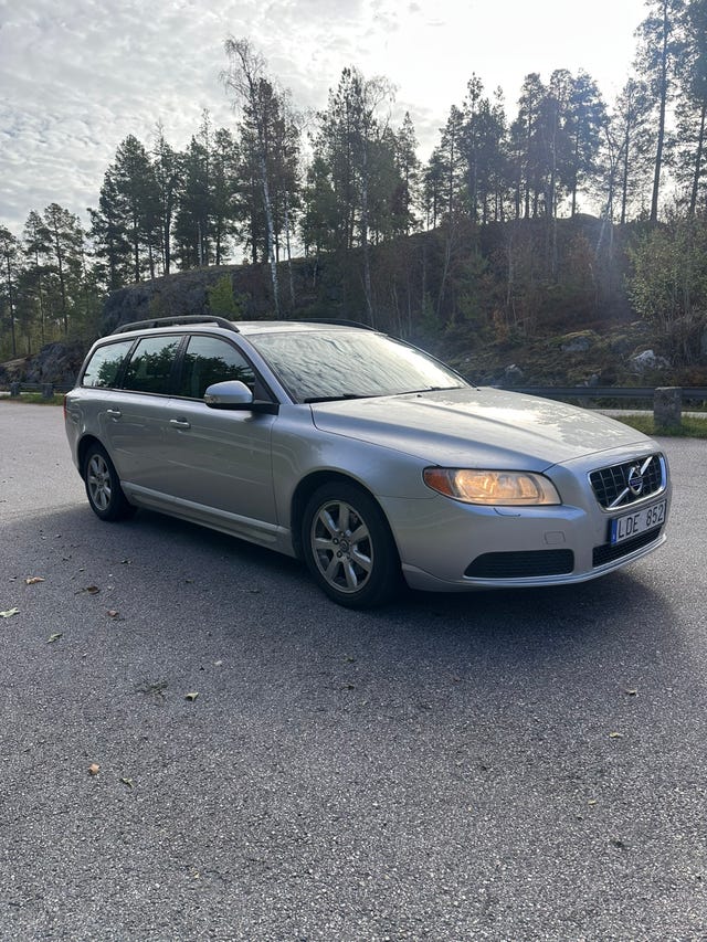 Volvo V70 2011 – bild 2