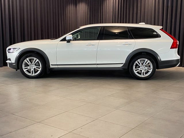 Volvo V90 Cross Country 2019 – bild 3