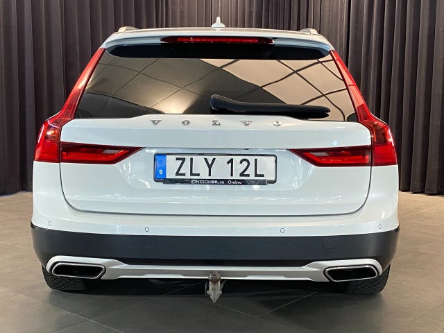 Volvo V90 Cross Country 2019 – bild 2