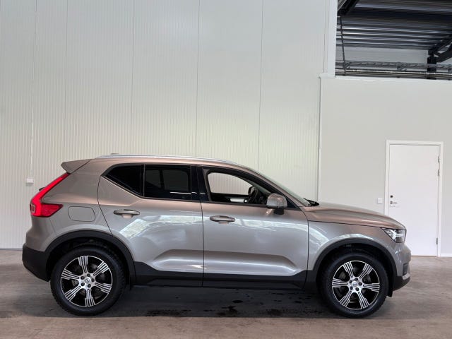 Volvo XC40 2022 – bild 2