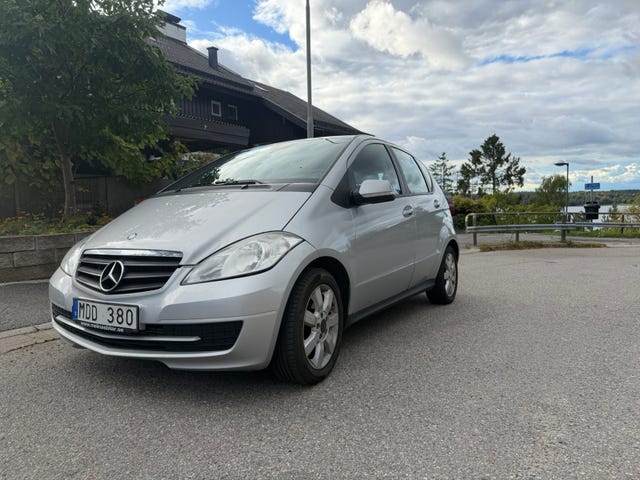 Mercedes-Benz A180 2012