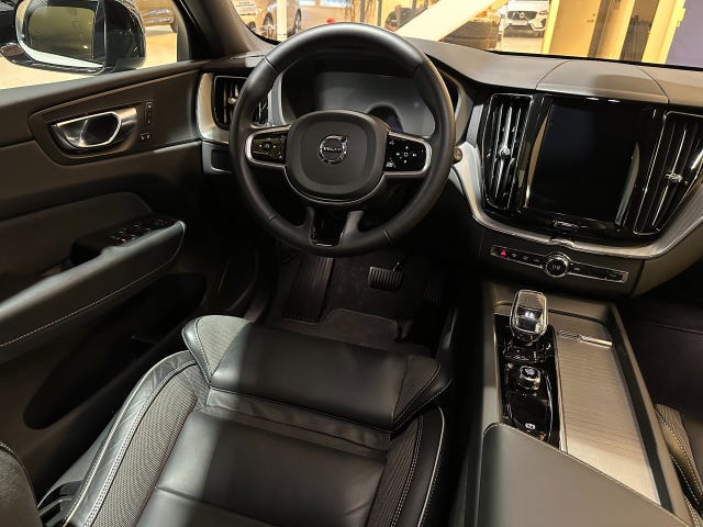 Volvo XC60 2025 – bild 4