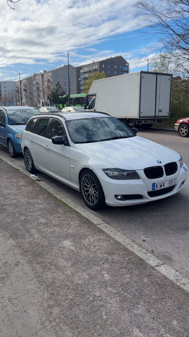 BMW 318d 2011