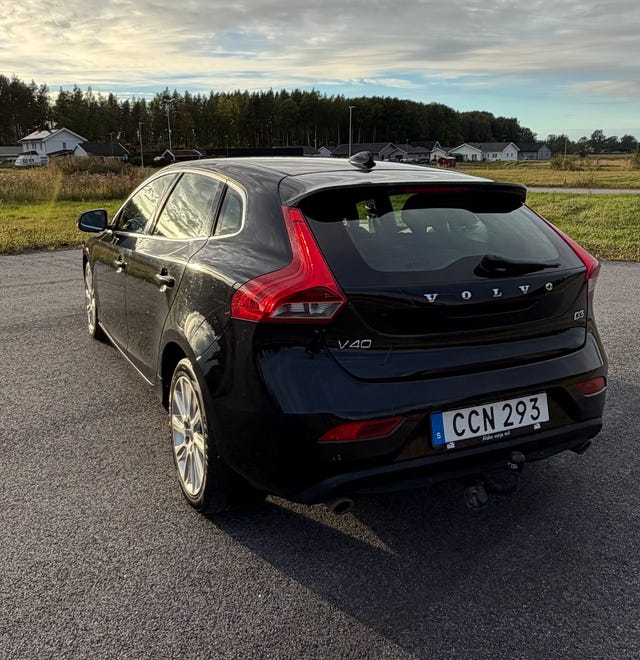Volvo V40 2014