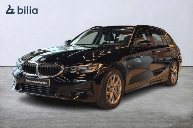 BMW 330e 2022