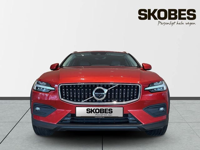 Volvo V60 Cross Country 2021 – bild 2