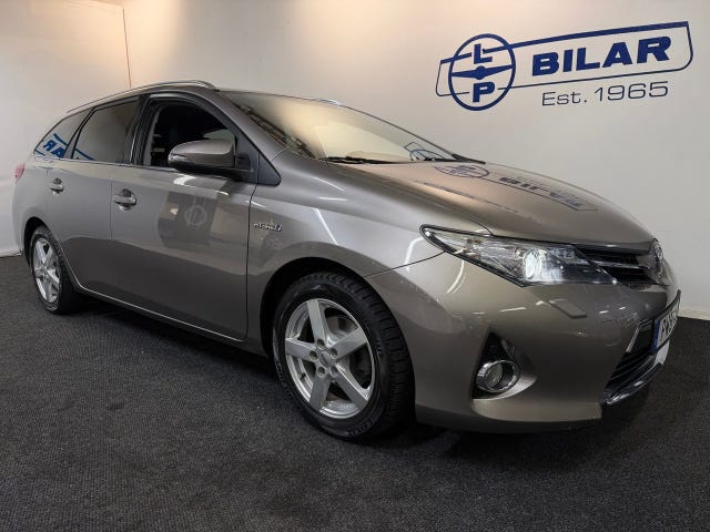 Toyota Auris 2014