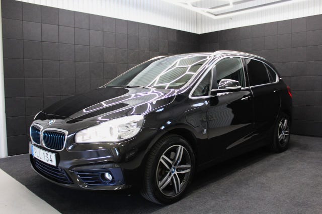 BMW 225xe 2017
