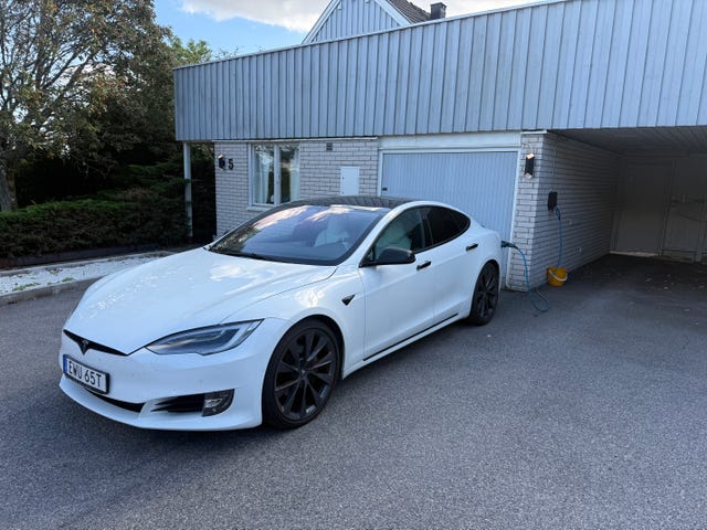 Tesla Model S 2019