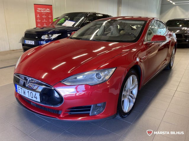 Tesla Model S 2015