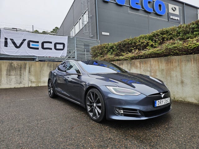 Tesla Model S 2020