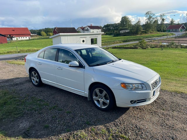 Volvo S80 2010