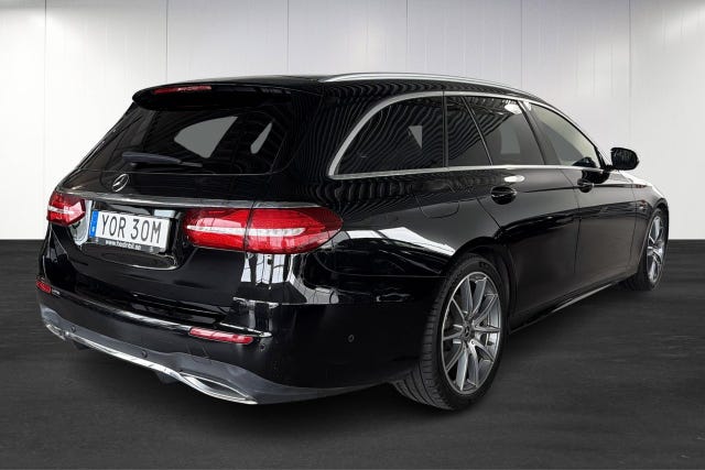 Mercedes-Benz E220 2020 – bild 4