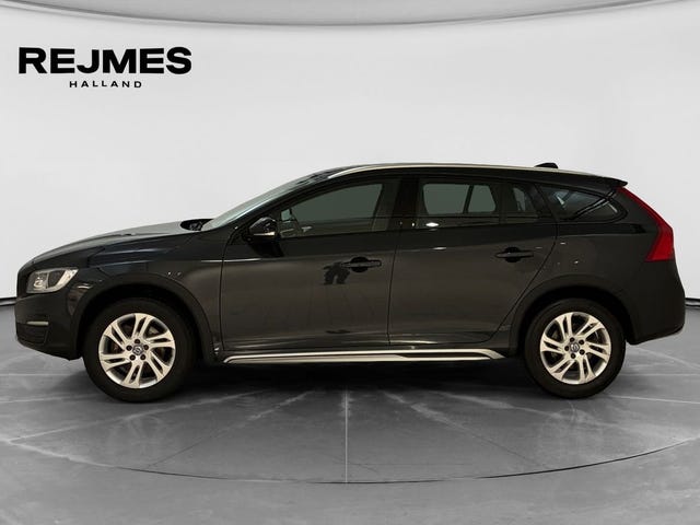 Volvo V60 Cross Country 2018 – bild 3