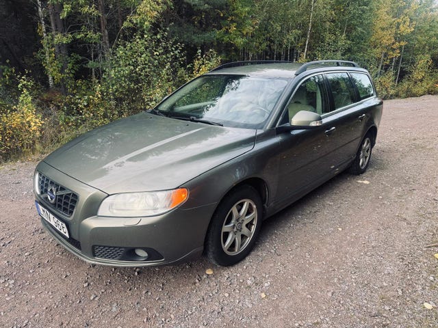 Volvo V70 2010