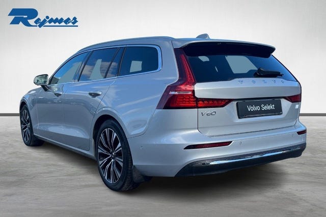 Volvo V60 2024 – bild 2