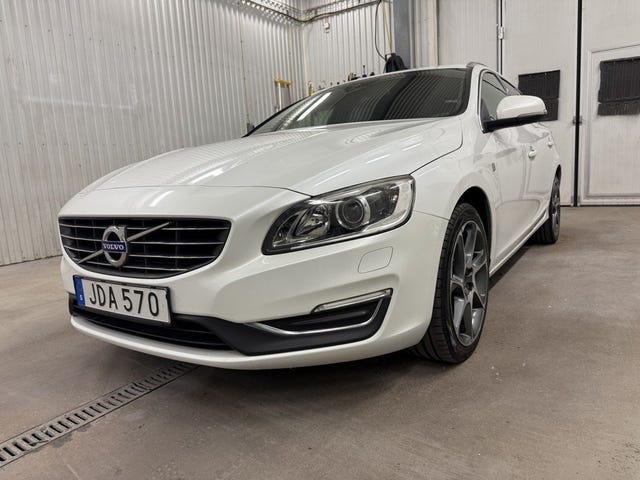 Volvo V60 2016