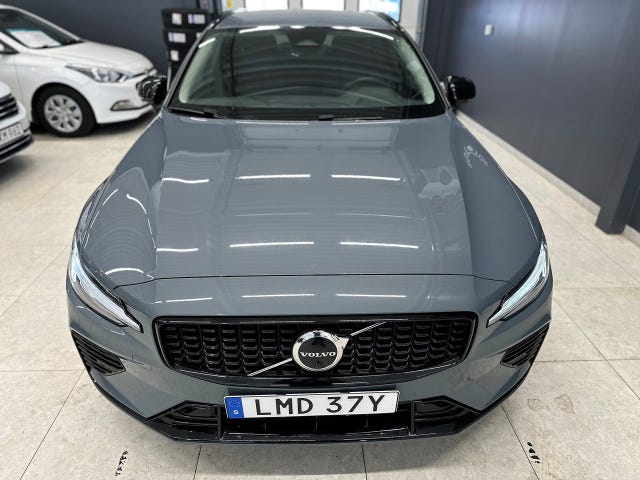 Volvo V60 2023 – bild 3
