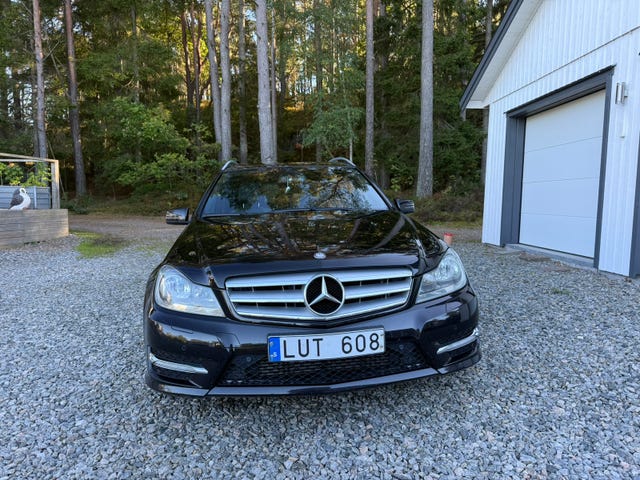 Mercedes-Benz C180 2012