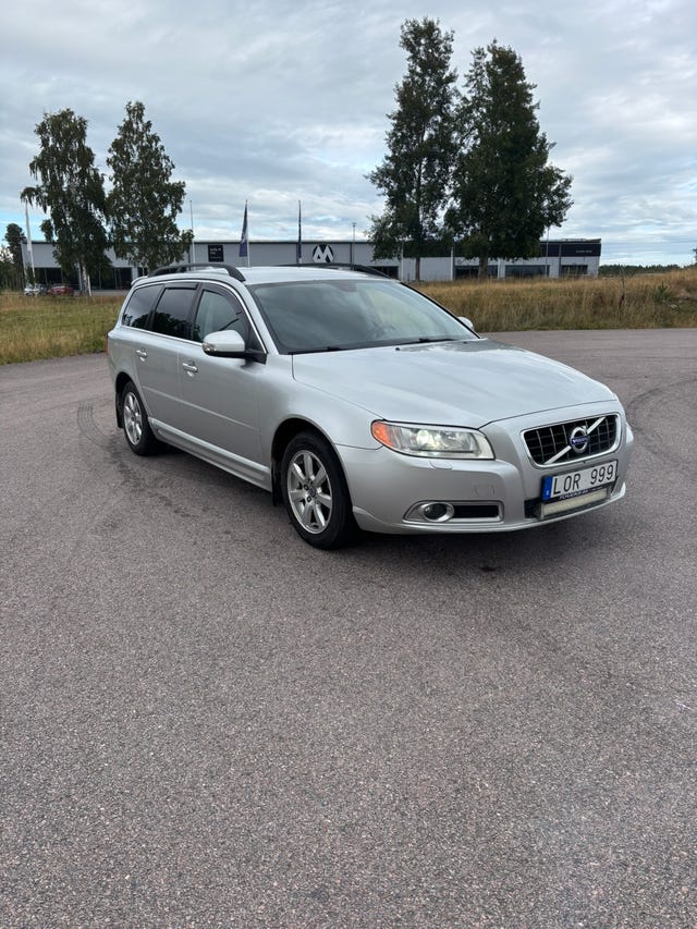Volvo V70 2011 – bild 2