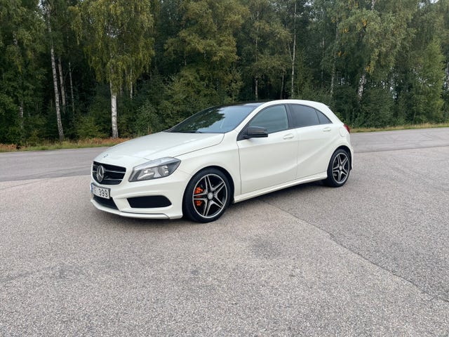 Mercedes-Benz A180 2014