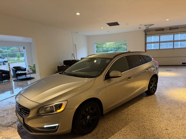 Volvo V60 2015