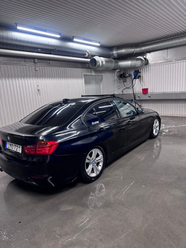 BMW 318d 2014 – bild 3