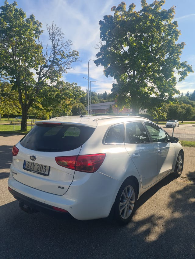 Kia Ceed 2015 – bild 3