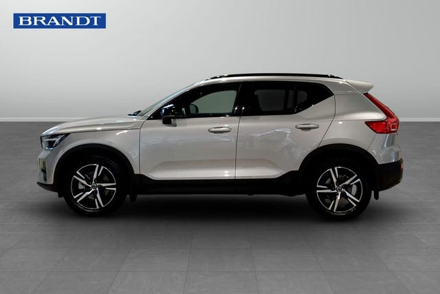 Volvo XC40 2025 – bild 3