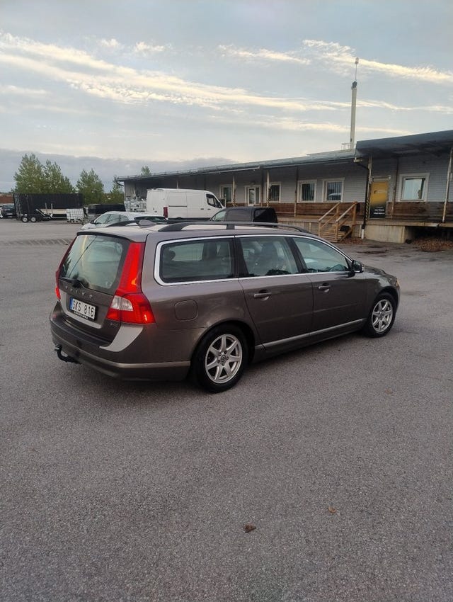Volvo V70 2010 – bild 3