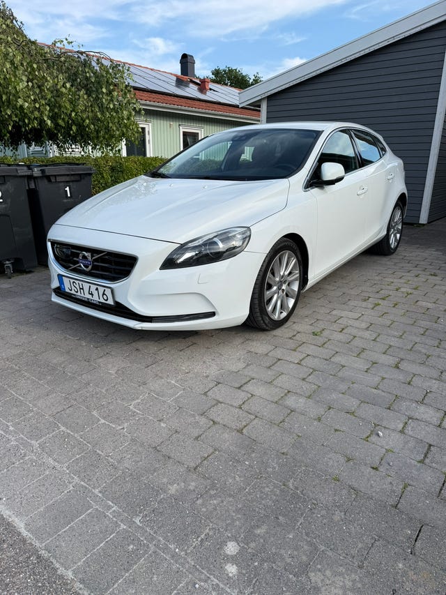 Volvo V40 2015