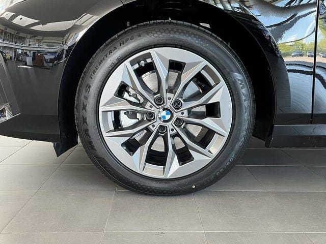 BMW 120 2026 – bild 4