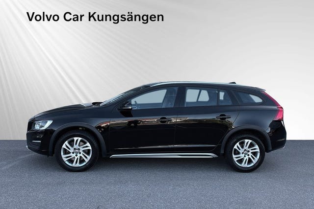 Volvo V60 Cross Country 2018 – bild 3